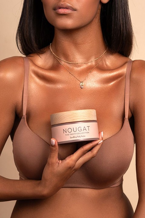 Vyživující pěna na tělo s lesklými částicemi COCOSOLIS NOUGAT SPARKLING BODY BUTTER 250 mlIVET.EU - Stylové oblečení