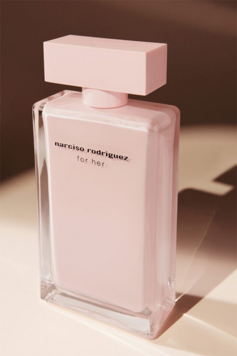 Súprava Narciso Rodriguez for Her EDP 50 ml + sprchový gél 50 ml + telové mlieko 50 ml pre ženy.IVET.EU - Štýlové oblečenie